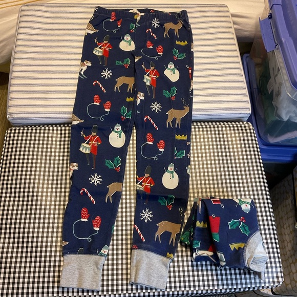 Mini Boden 12 days of Christmas pajama set size 10 - Picture 3 of 8